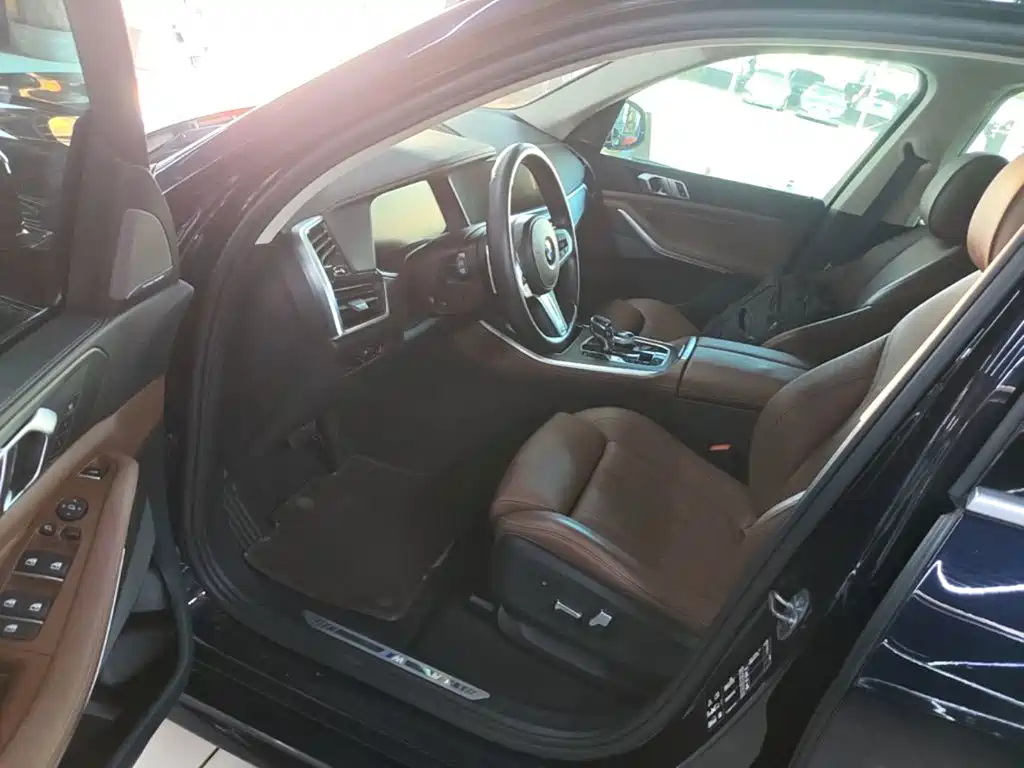 BMW X5 (Import) — миниатюра 16
