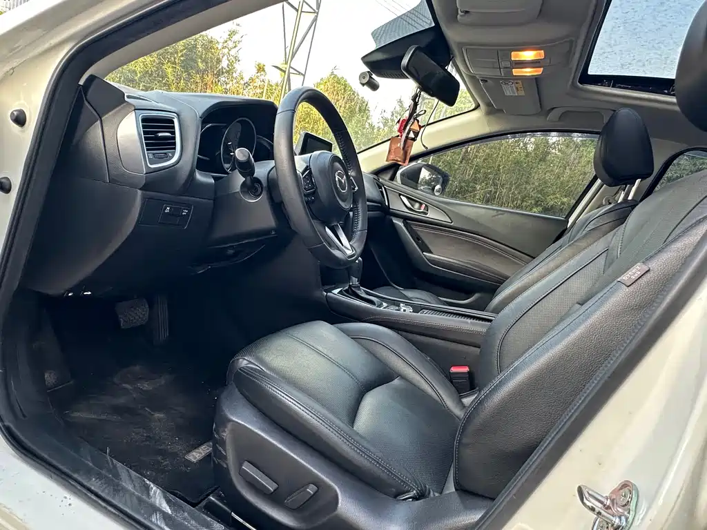 Mazda 3 Axela — миниатюра 4