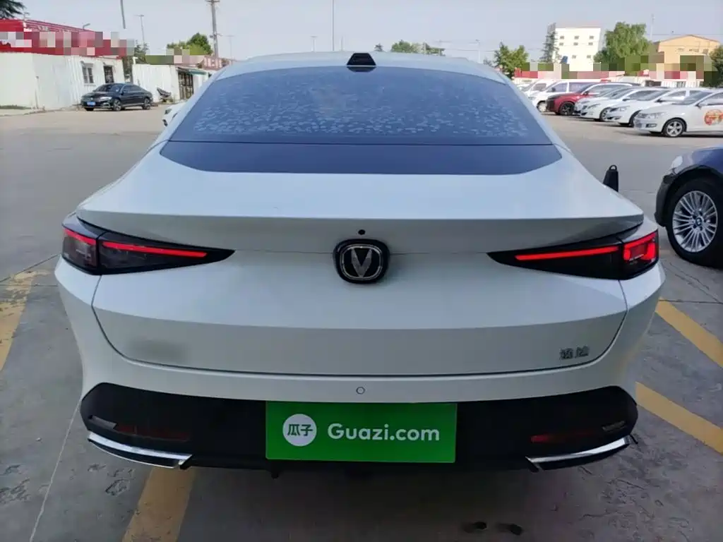 Changan Yida — миниатюра 6