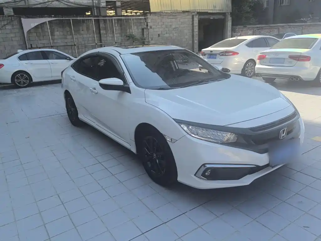 Honda Civic — миниатюра 4