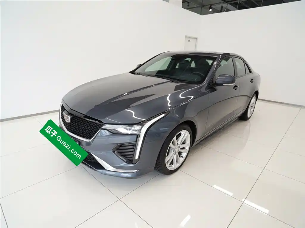 Cadillac CT4 2022