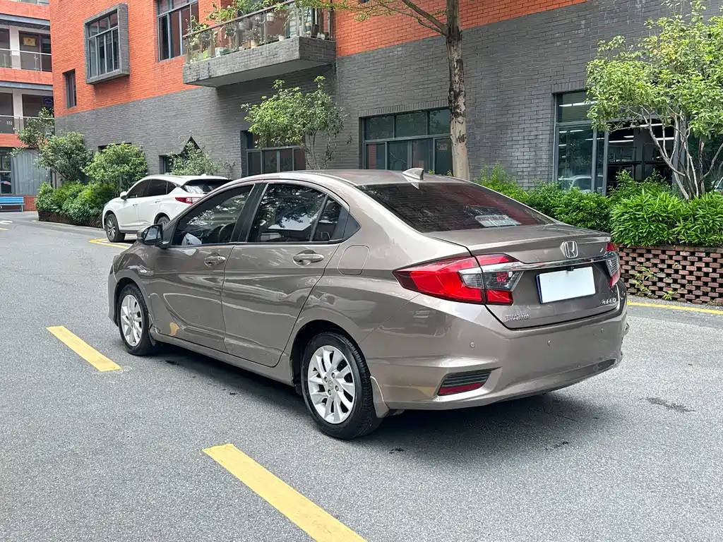 Honda Greiz — миниатюра 6