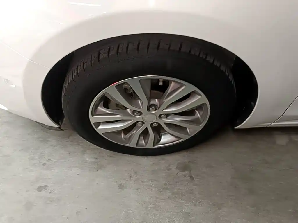 Buick Excelle — миниатюра 23