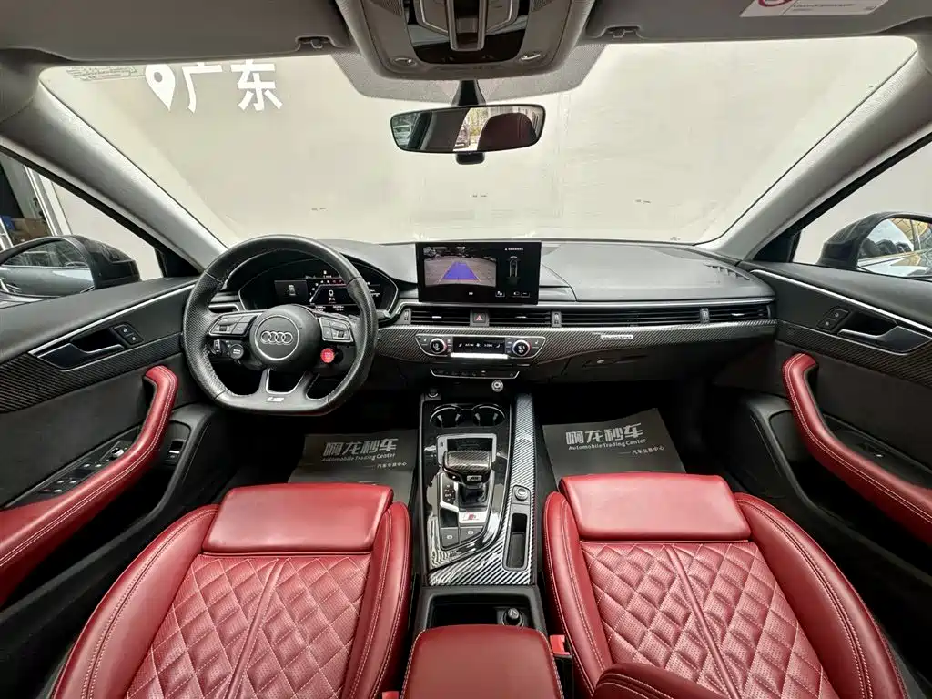 Audi A4L 2022 40 TFSI Luxury
