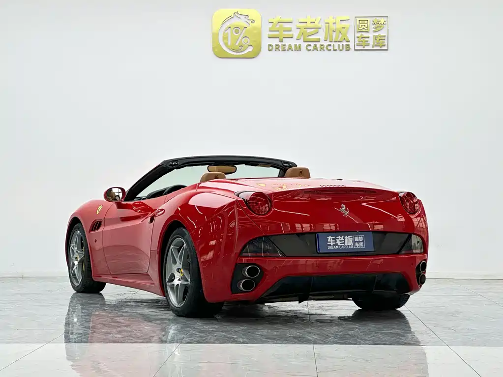 Ferrari California T 2012 4.3L