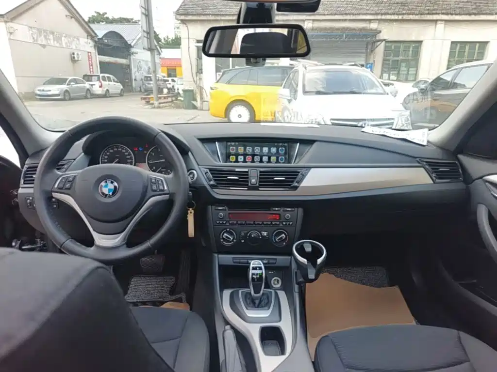 BMW X1 — миниатюра 10