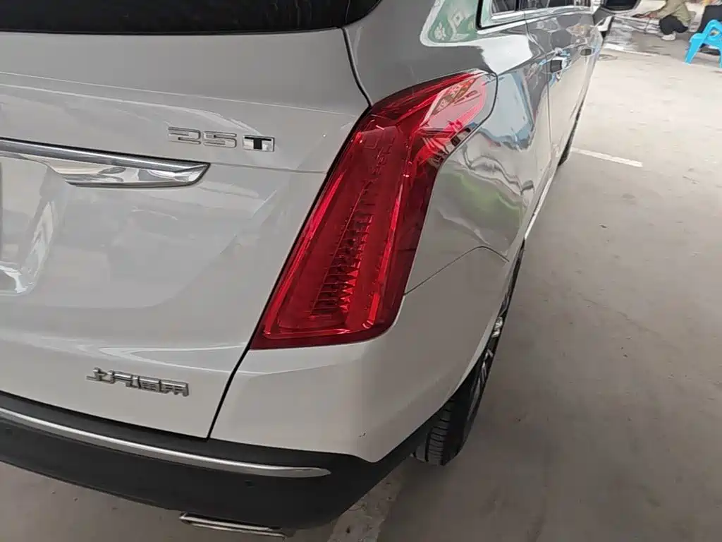 Cadillac XT5 — миниатюра 8
