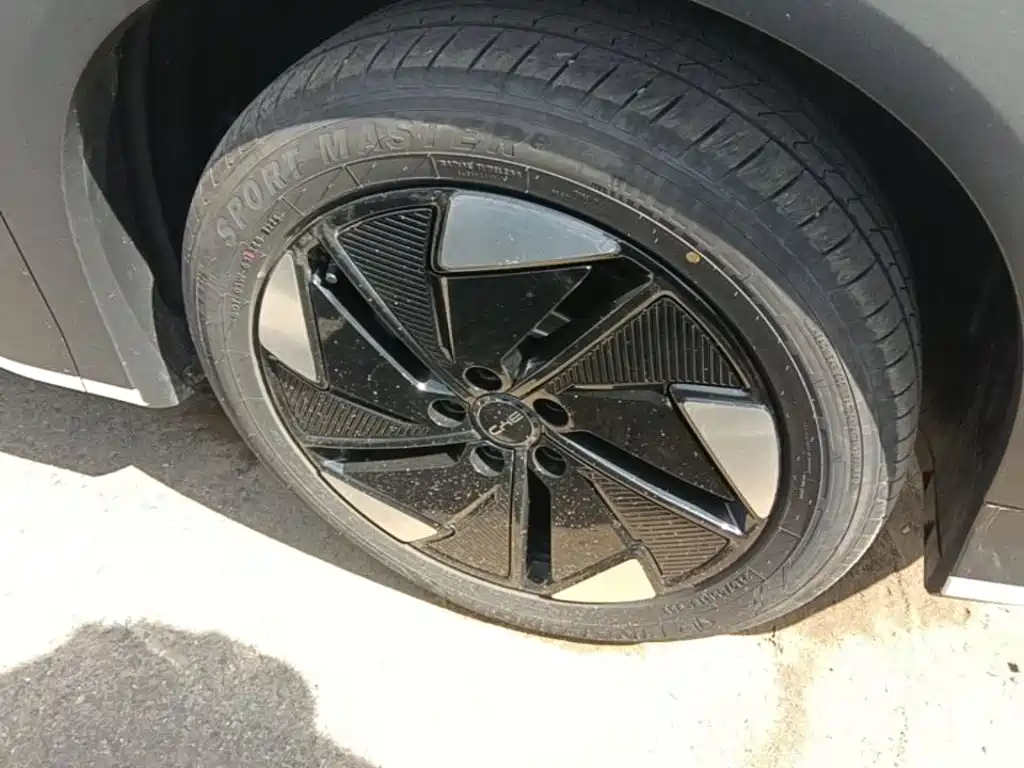 BYD Sealion 05 EV — миниатюра 12