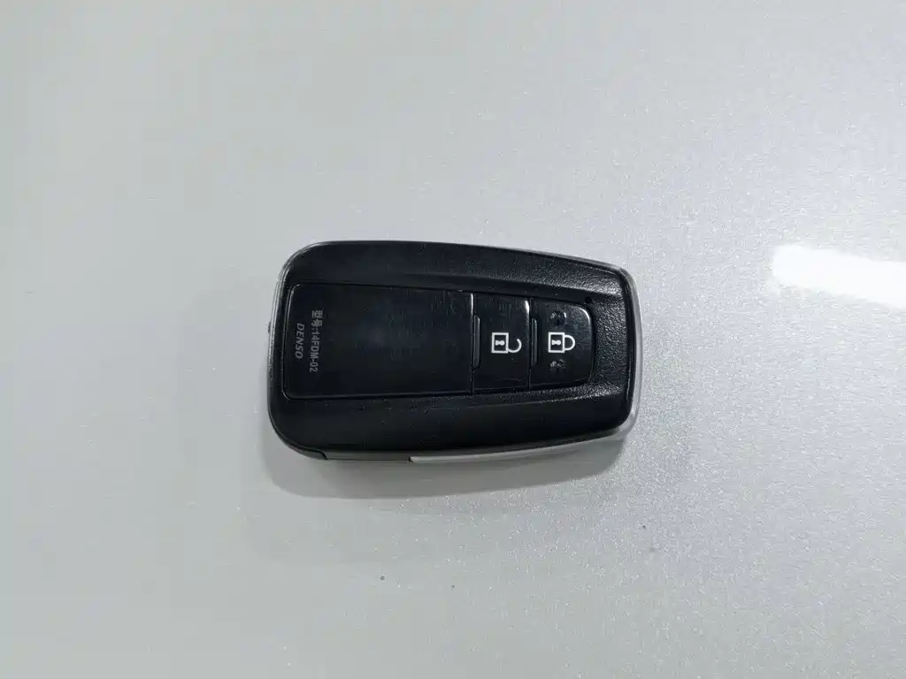 Toyota RAV4 — миниатюра 19