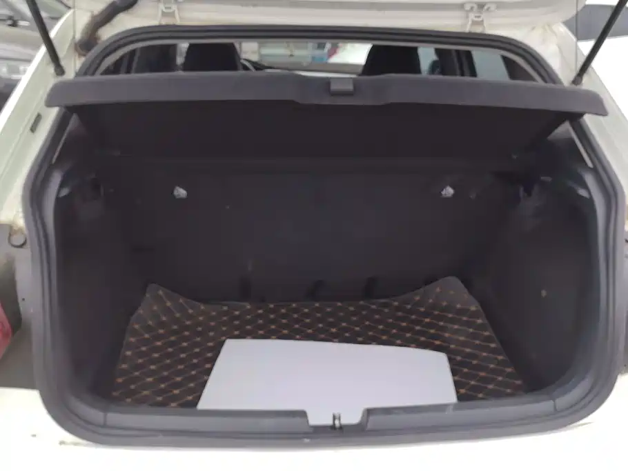 Volkswagen Polo — миниатюра 4