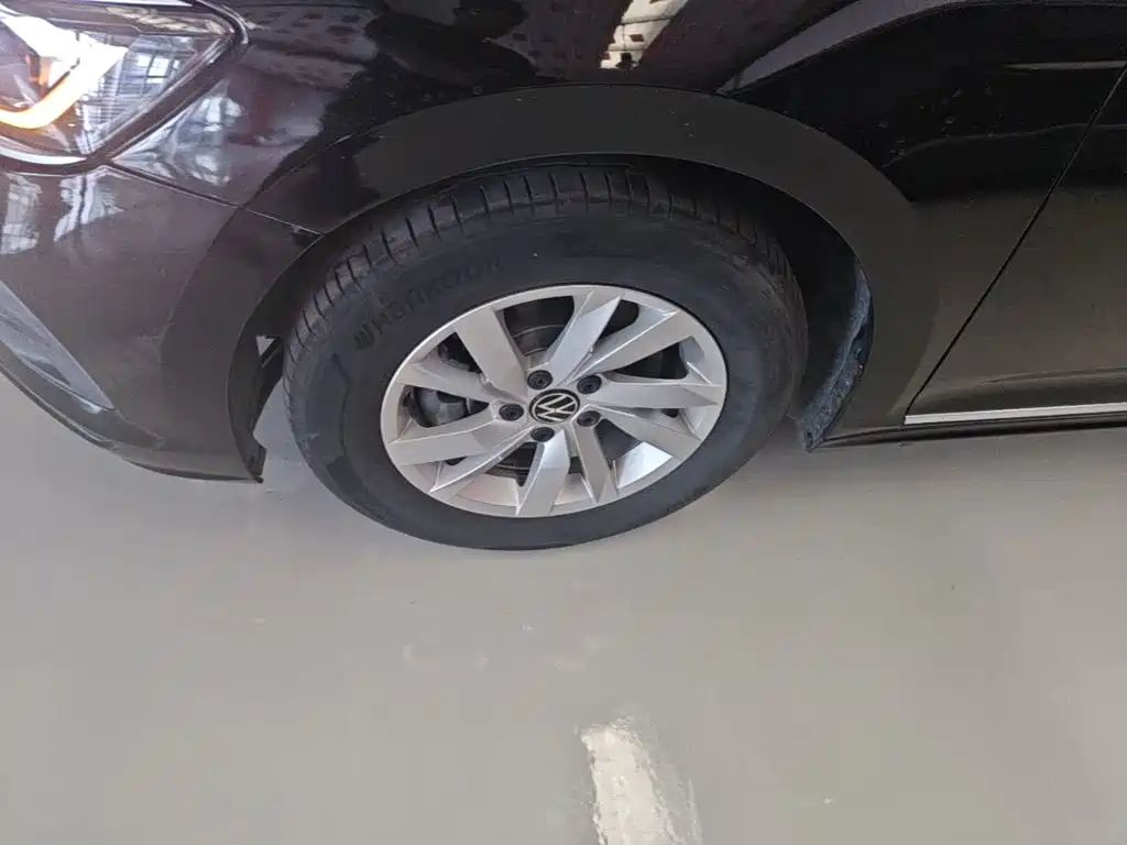 Volkswagen Passat — миниатюра 23