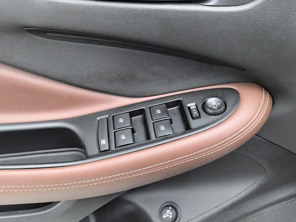 Buick Envision Plus — миниатюра 9