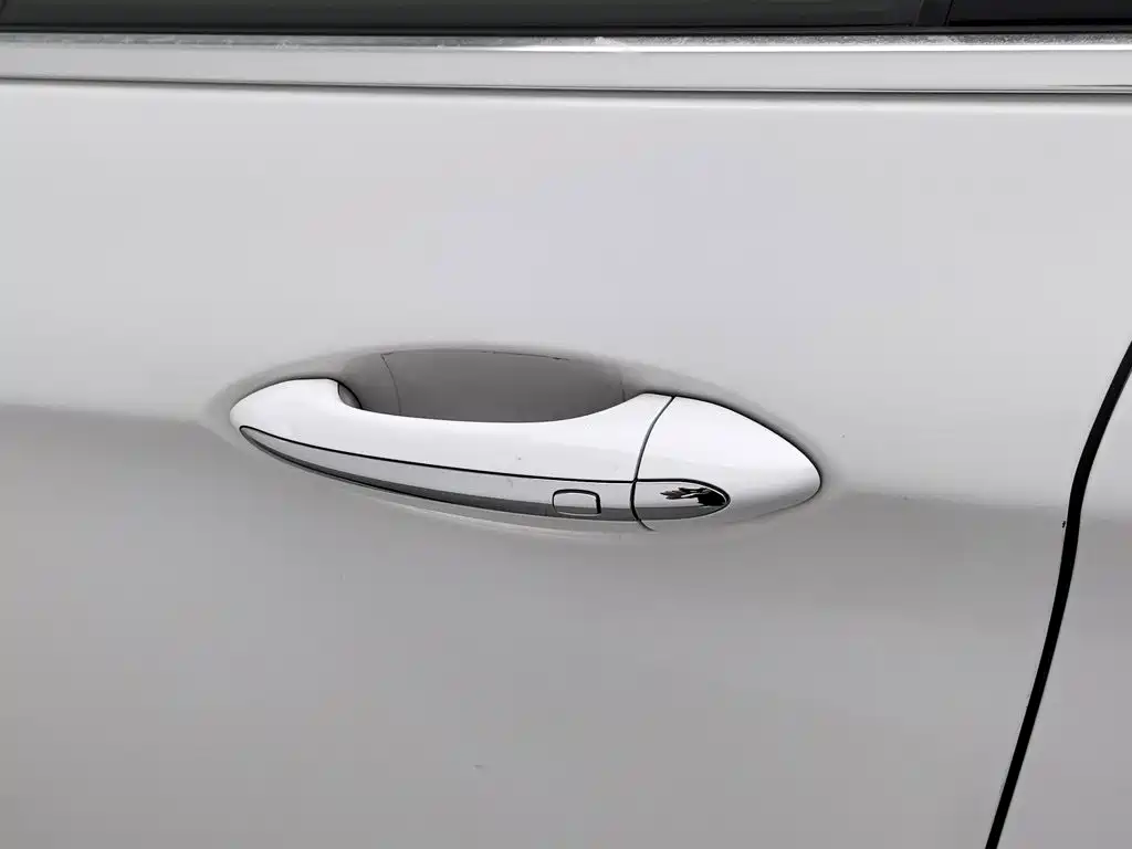 Buick Envision Plus — миниатюра 18