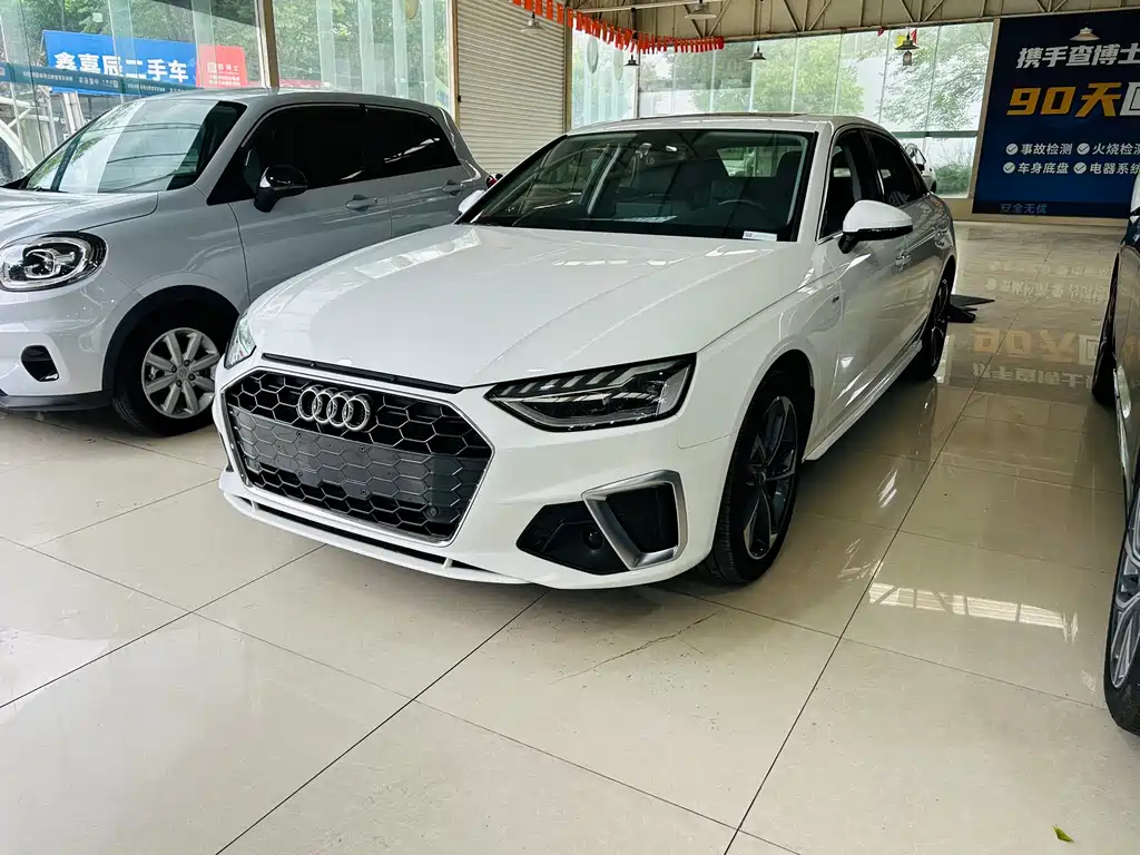 Купить Audi A4L
