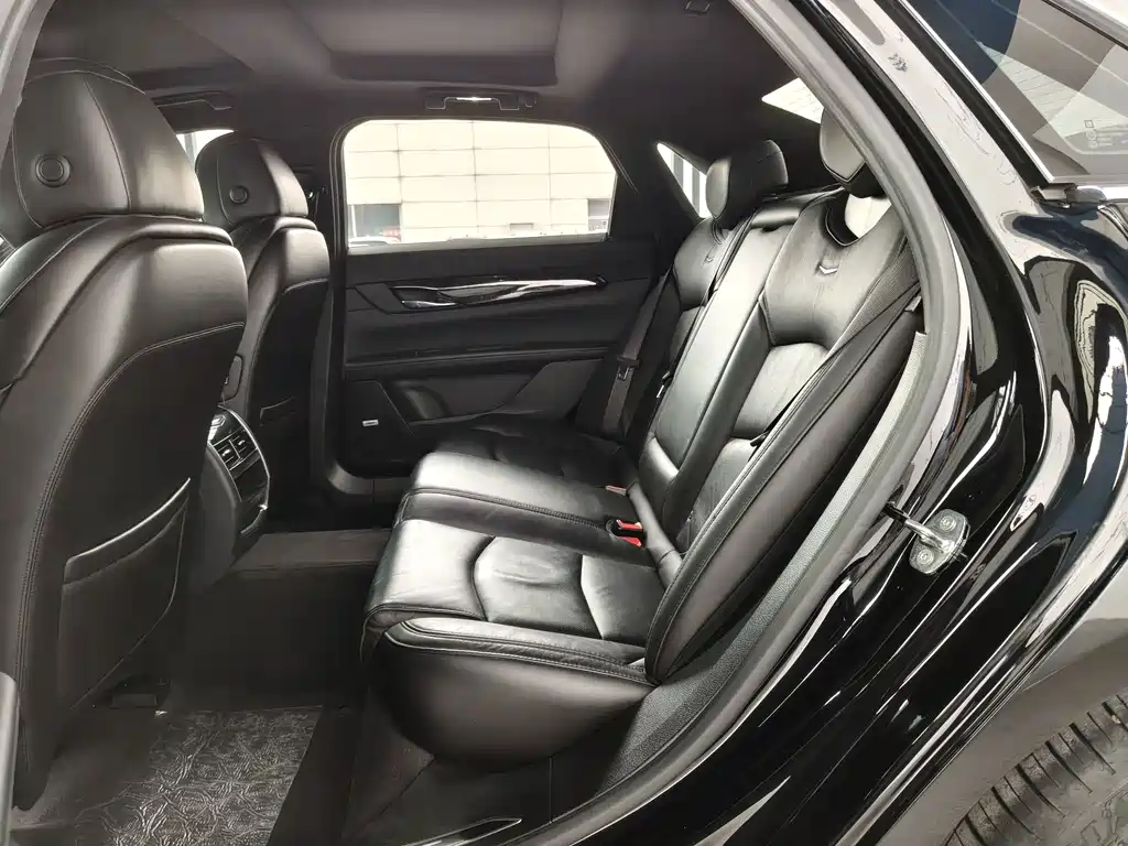Cadillac CT6 — миниатюра 7