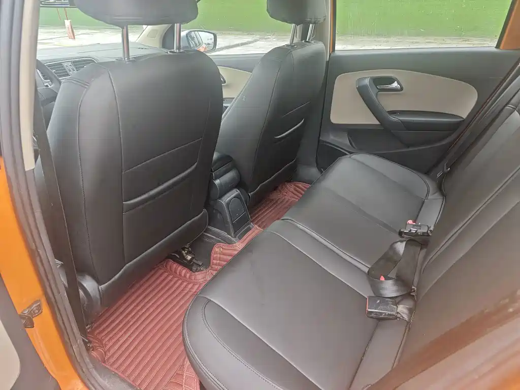 Volkswagen Polo — миниатюра 13
