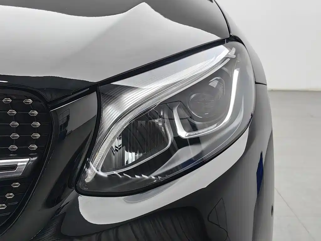 Mercedes-Benz GLC — миниатюра 7
