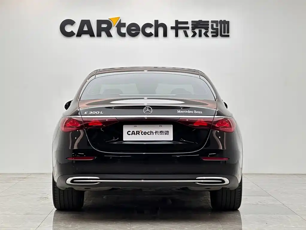 Mercedes-Benz E-Class — миниатюра 4
