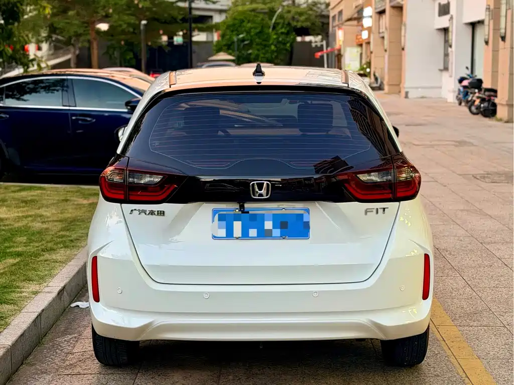 Honda Fit — миниатюра 11