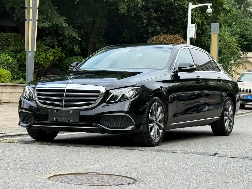 Mercedes-Benz E-Class E 2019 E 300 L Fashion