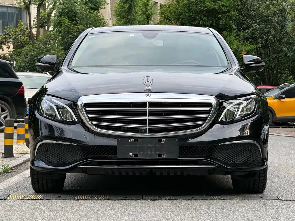 Mercedes-Benz E-Class E 2019 E 300 L Fashion