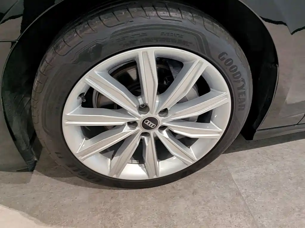 Audi A6L — миниатюра 23