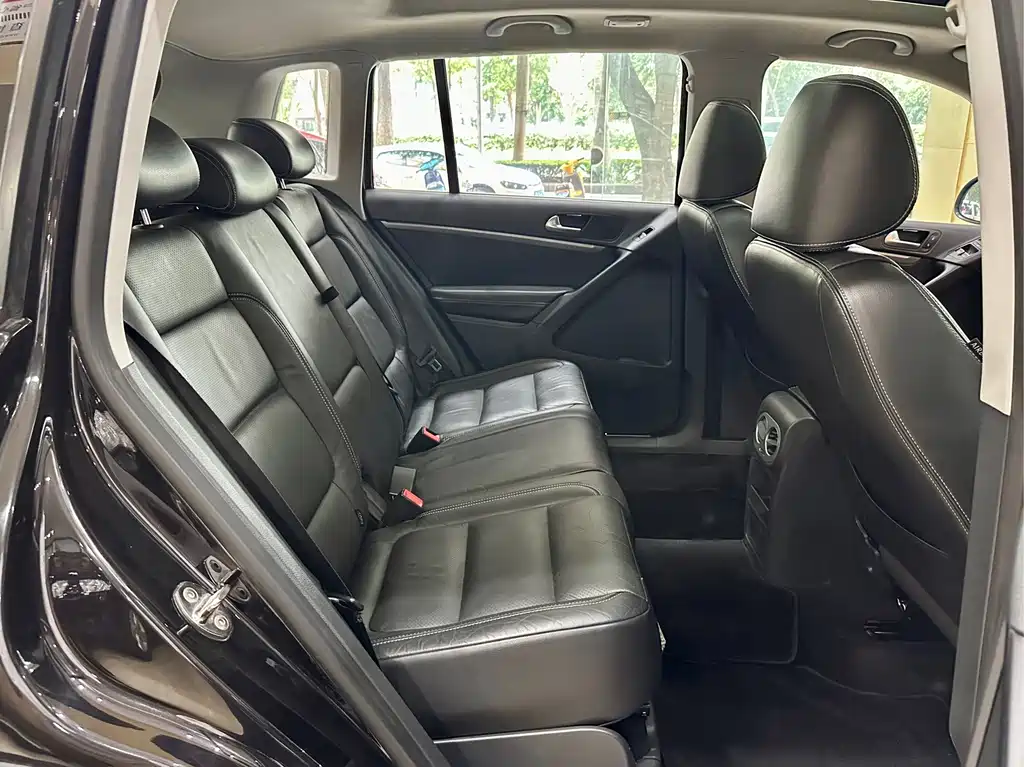 Volkswagen Tiguan — миниатюра 11