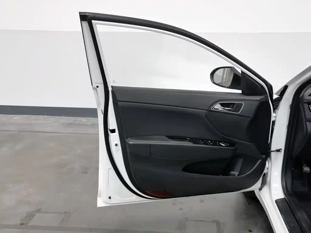 Hyundai Mistra — миниатюра 8
