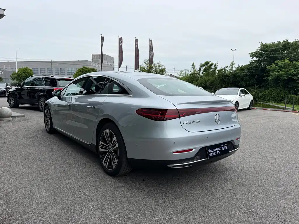 Mercedes-Benz EQS 2023 450+