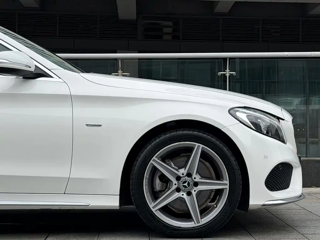 Mercedes-Benz C-Class — миниатюра 8