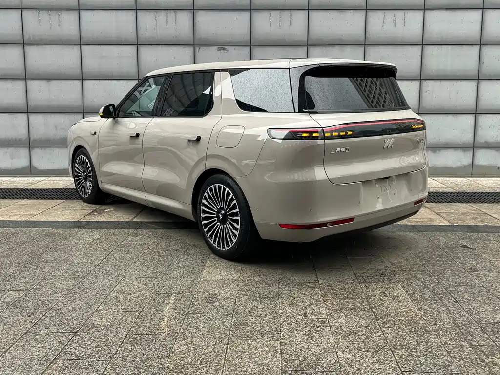IM Motors LS8 2026 66 Ultra Flagship мест