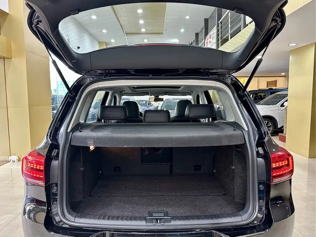 Volkswagen Tiguan — миниатюра 19