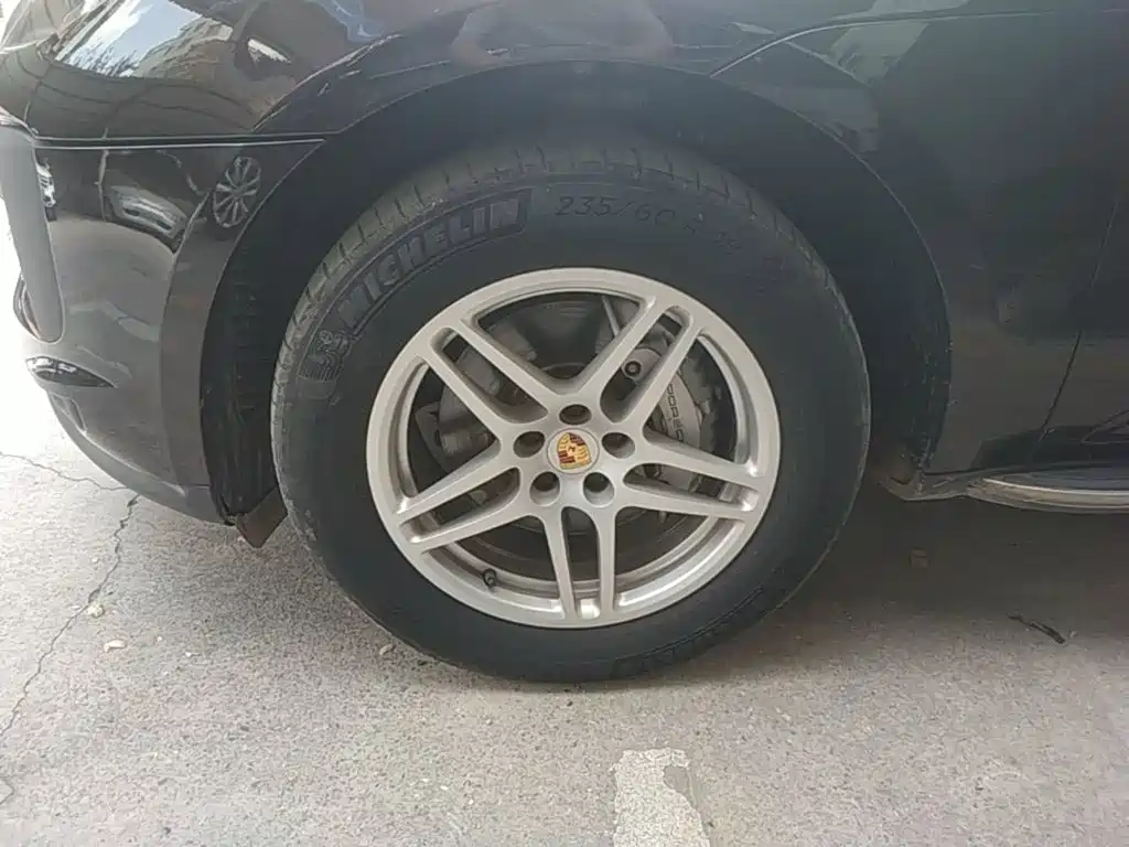 Porsche Macan — миниатюра 23