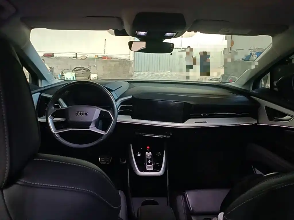 Audi Q5 e-tron — миниатюра 10