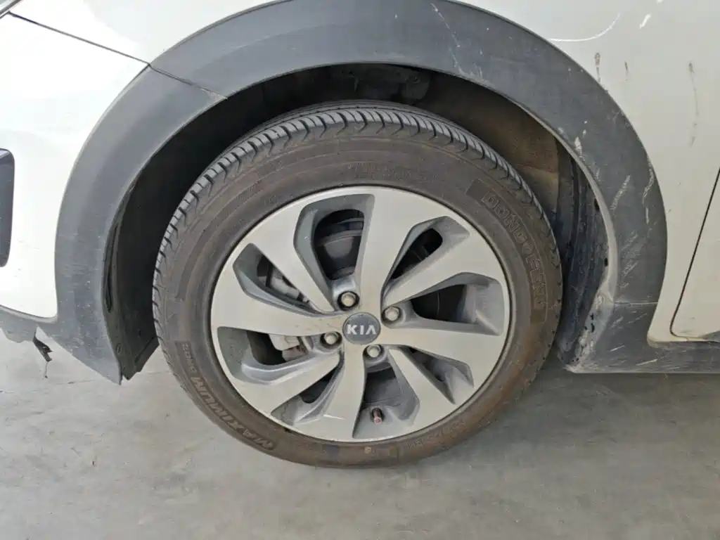 Kia KX Cross — миниатюра 23