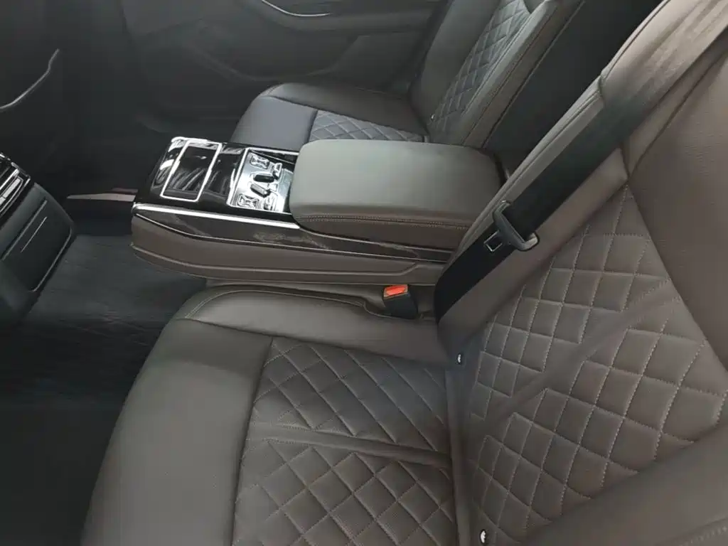 Audi A8 — миниатюра 17