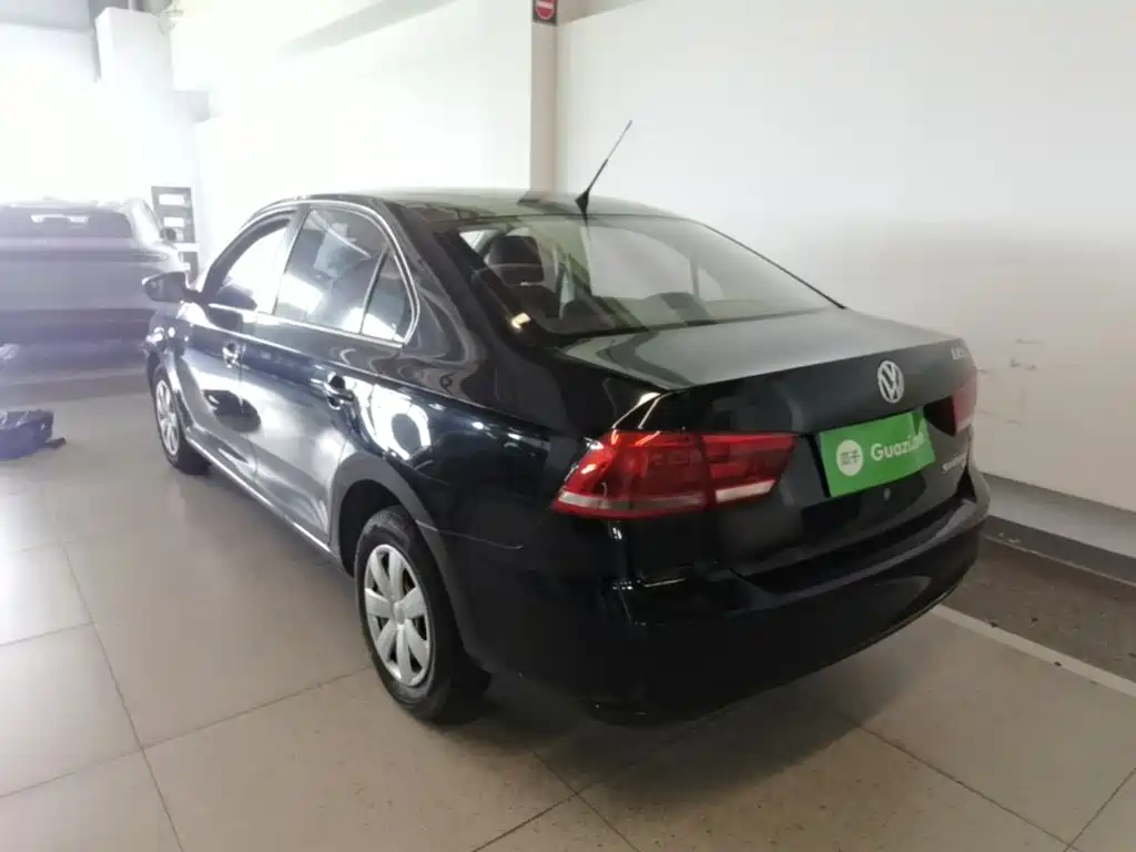 Volkswagen Santana — миниатюра 5