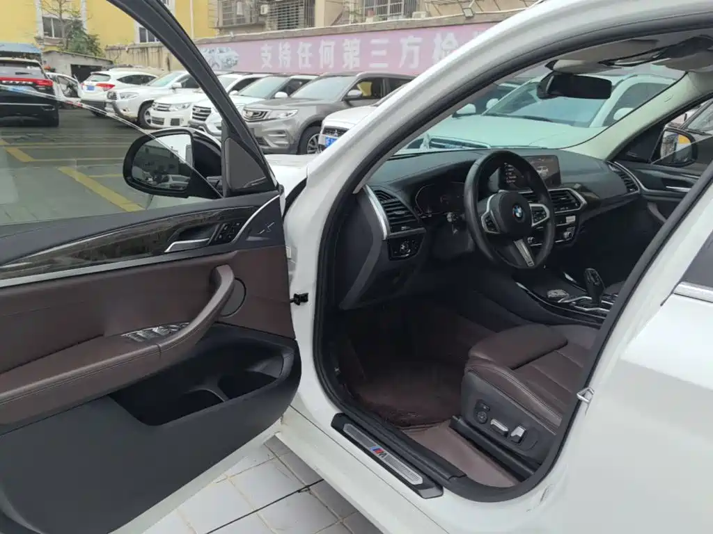 BMW X3 — миниатюра 16