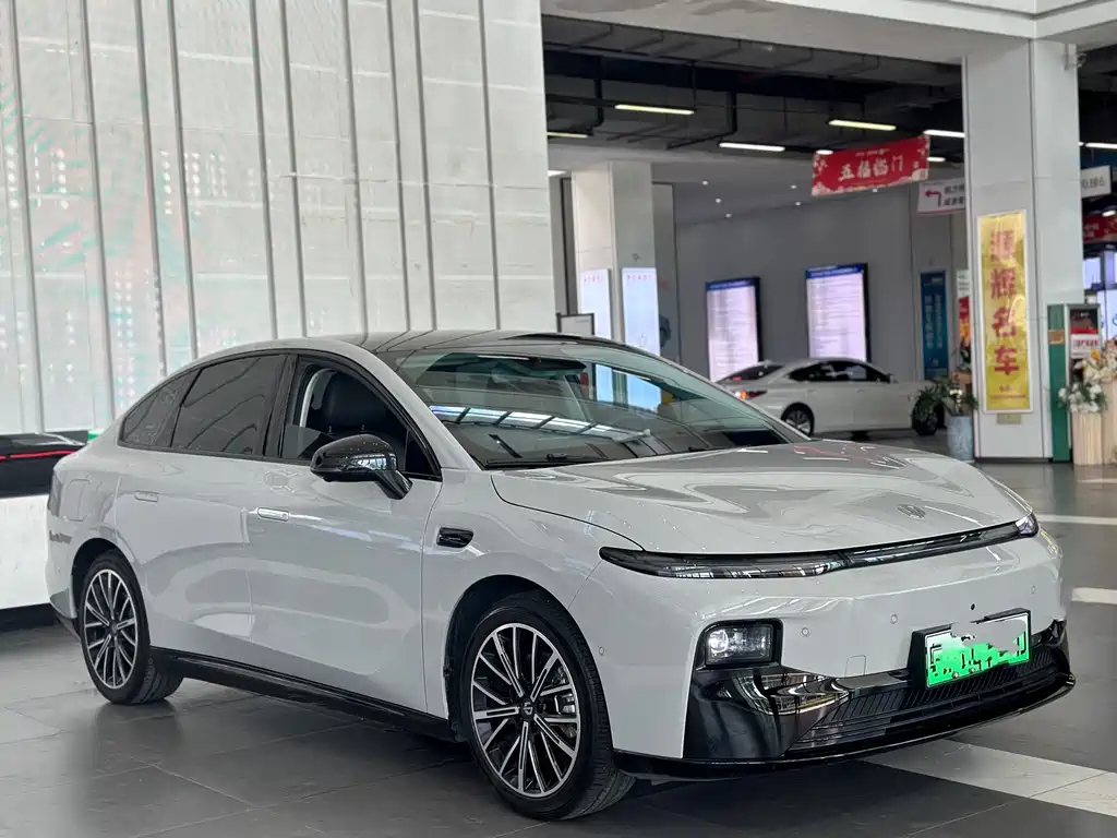 Leapmotor Leapmotor B01 — миниатюра 3
