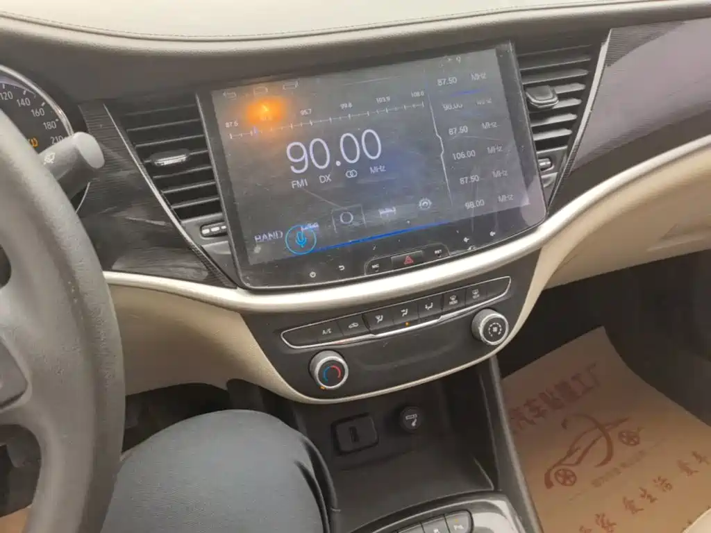 Buick Verano — миниатюра 13
