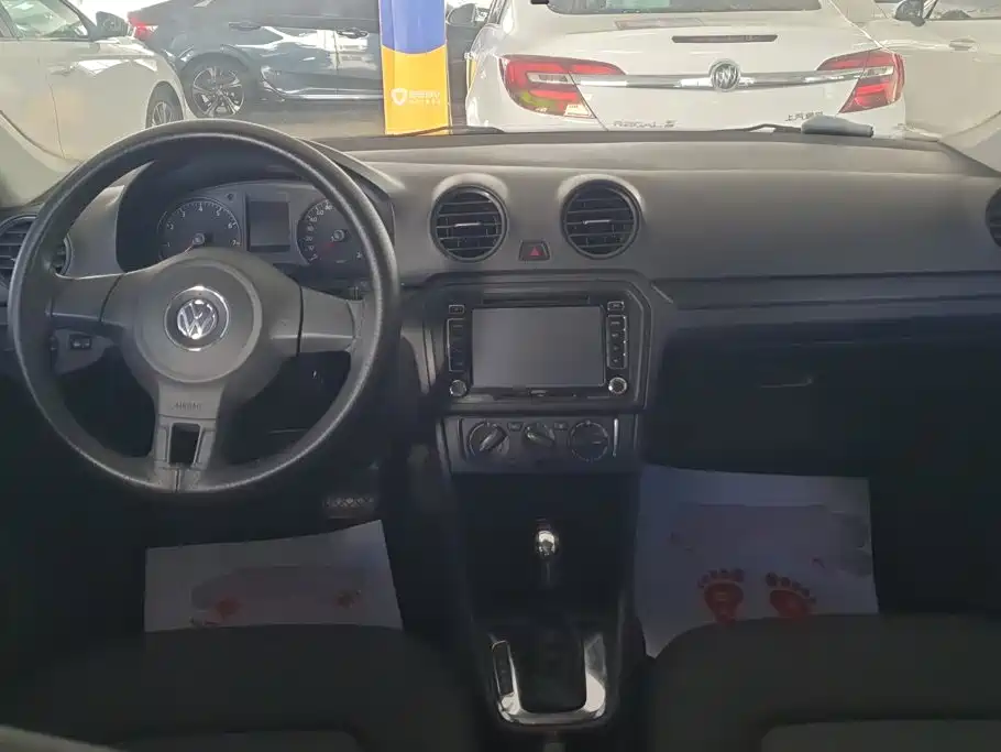 Volkswagen Jetta — миниатюра 12