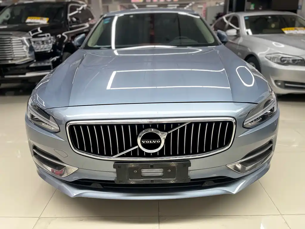 Volvo S90 — миниатюра 2