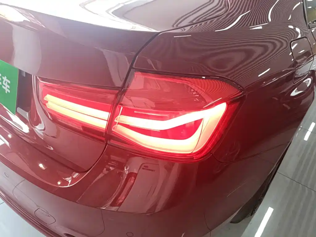 BMW 3 Series — миниатюра 8