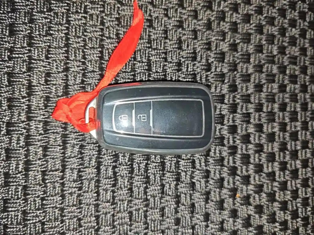 Toyota RAV4 — миниатюра 9