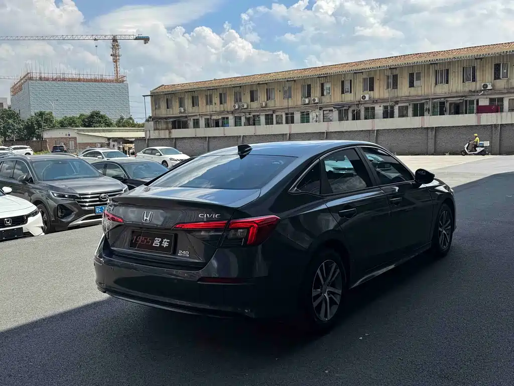 Honda Civic — миниатюра 9