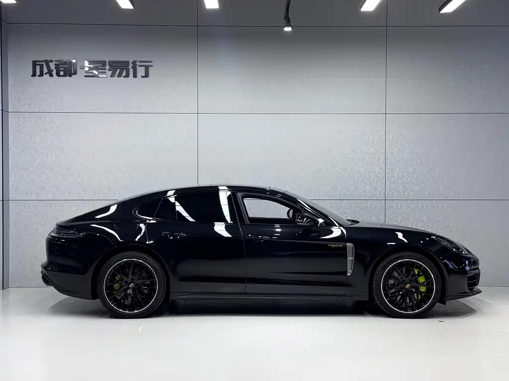 PORSCHE PANAMERA NEW ENERGY