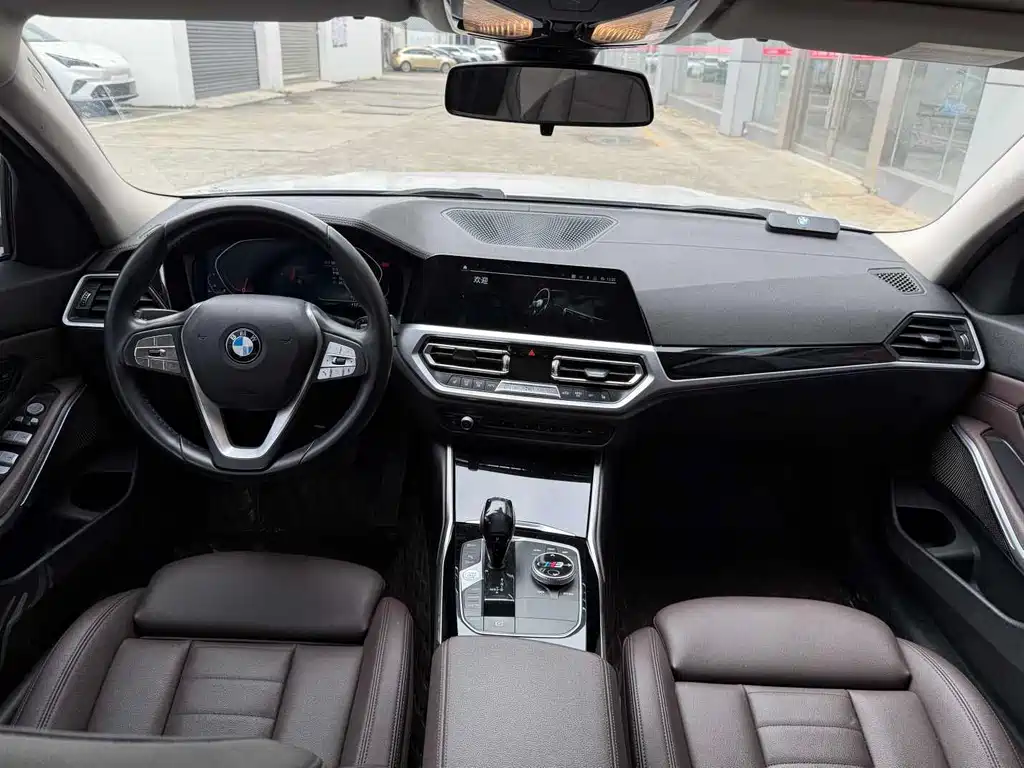 BMW 3 Series — миниатюра 8
