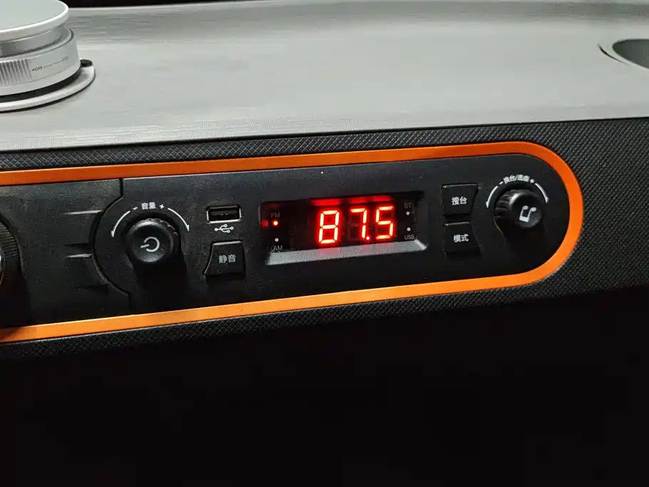 Wuling MINIEV — миниатюра 13