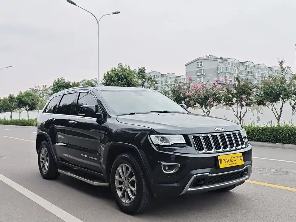 Jeep Grand Cherokee (Import) — миниатюра 21