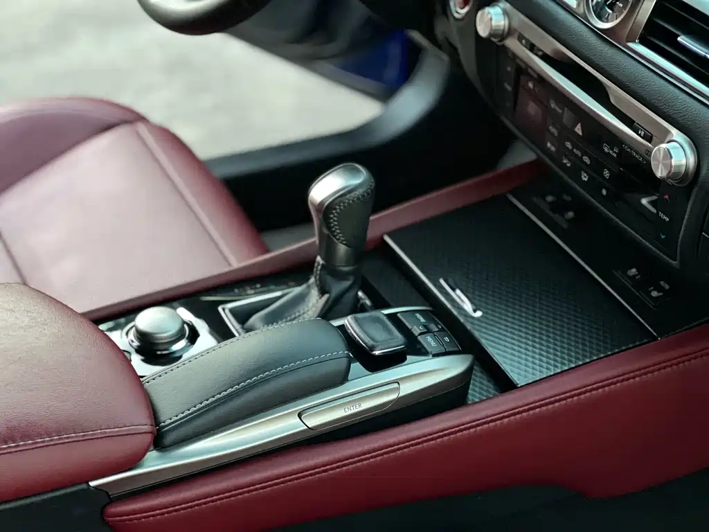 Lexus GS — миниатюра 7
